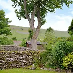 Fell View كيتلويل