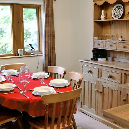 Semesterbostad Fell View *